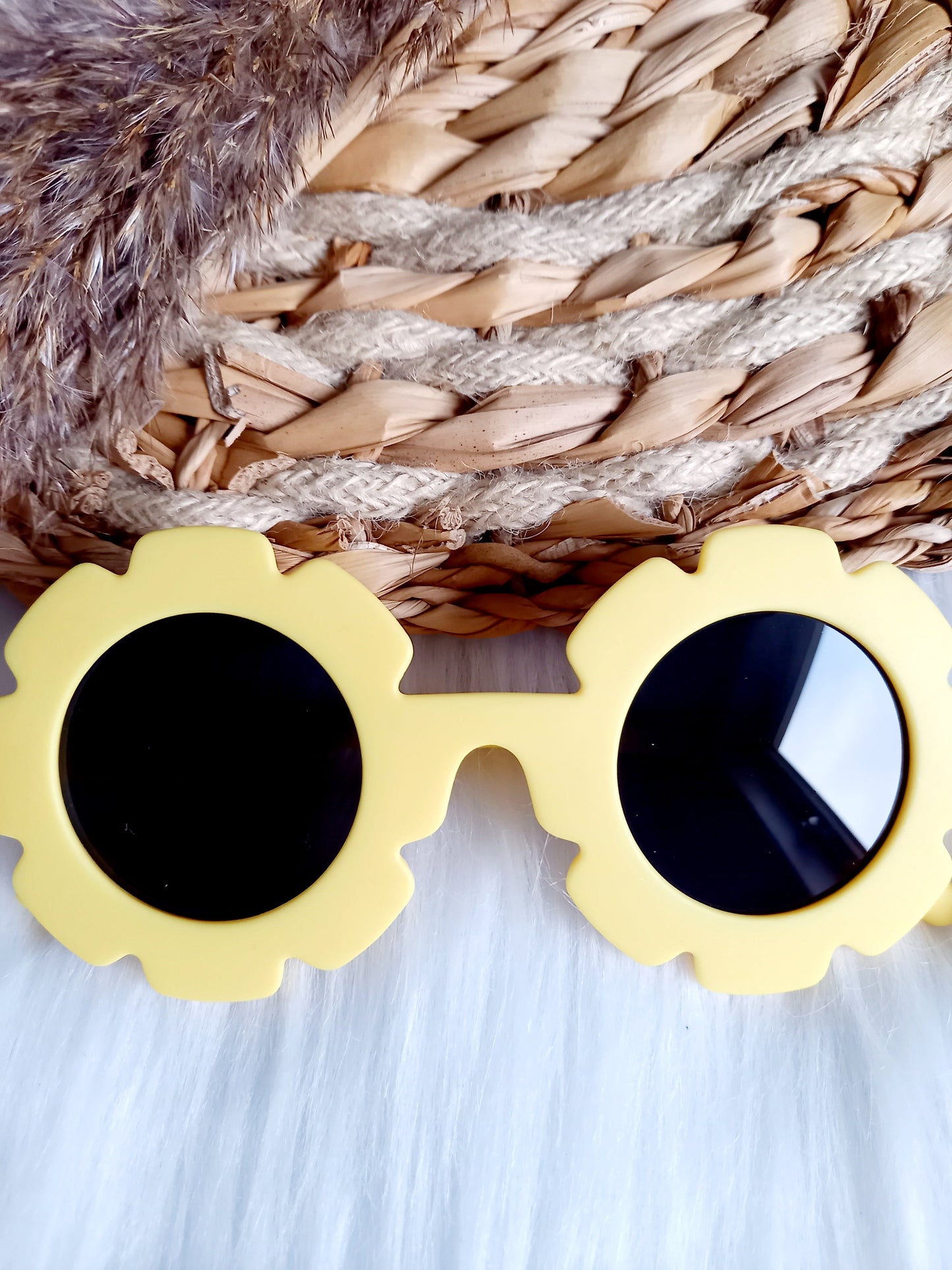 Zonnebril kids Bloem pastel geel | Kinderzonnebril