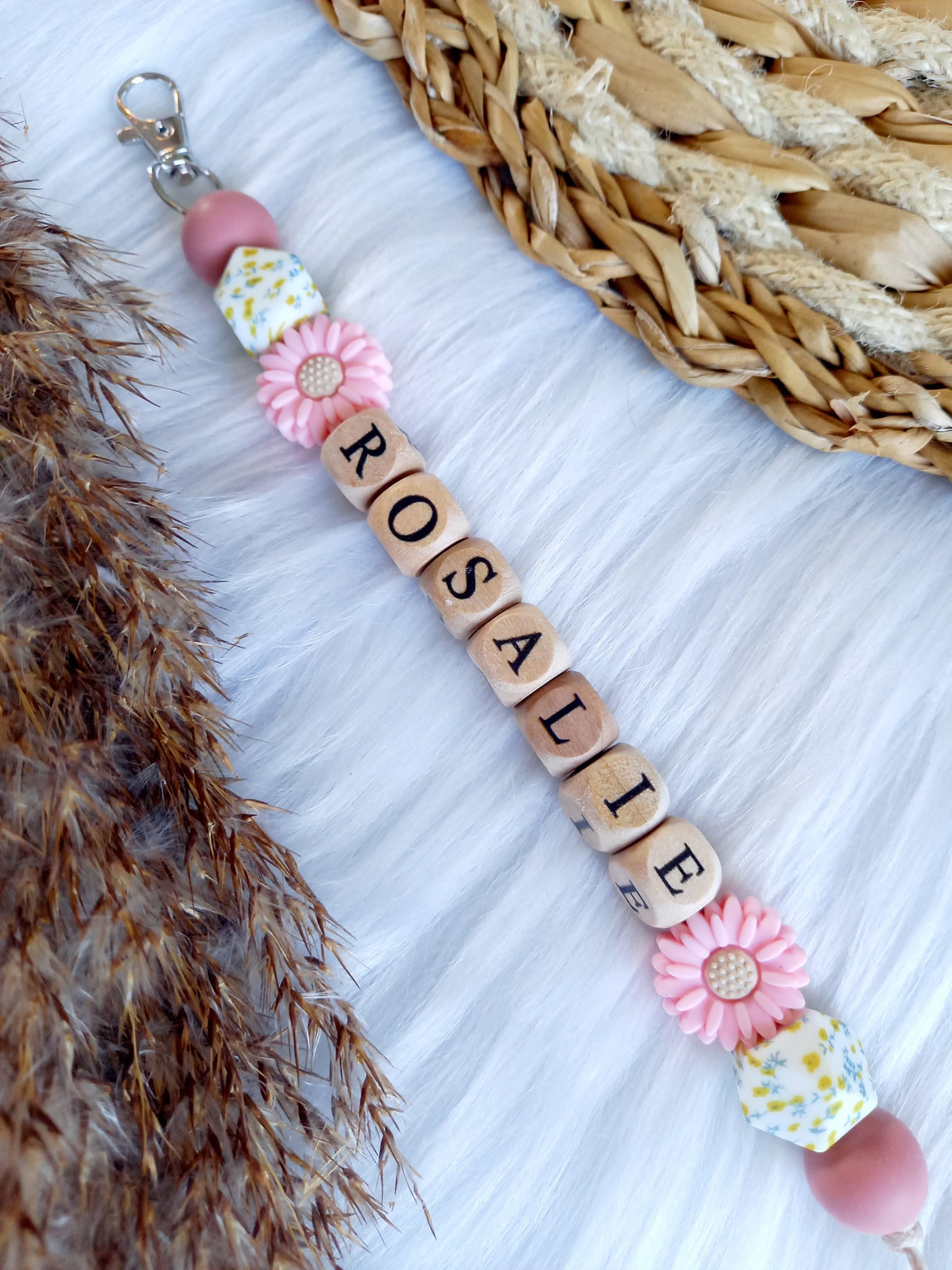 Sleutelhanger daisy (kies je kleuren zelf) babypink/bloemenprint