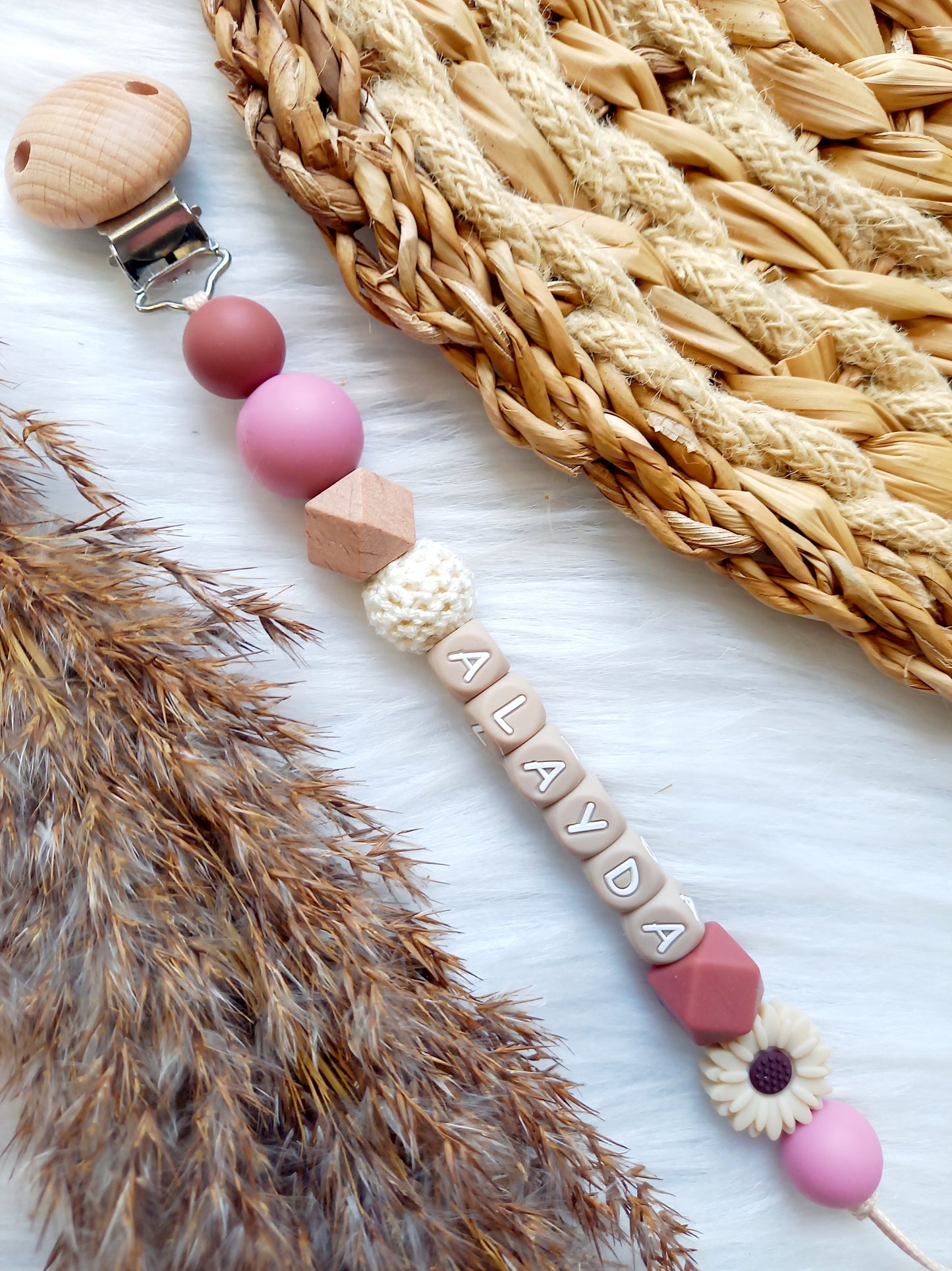 Speenkoord met naam daisy (kies je kleuren zelf) woodchuck, dusty rose