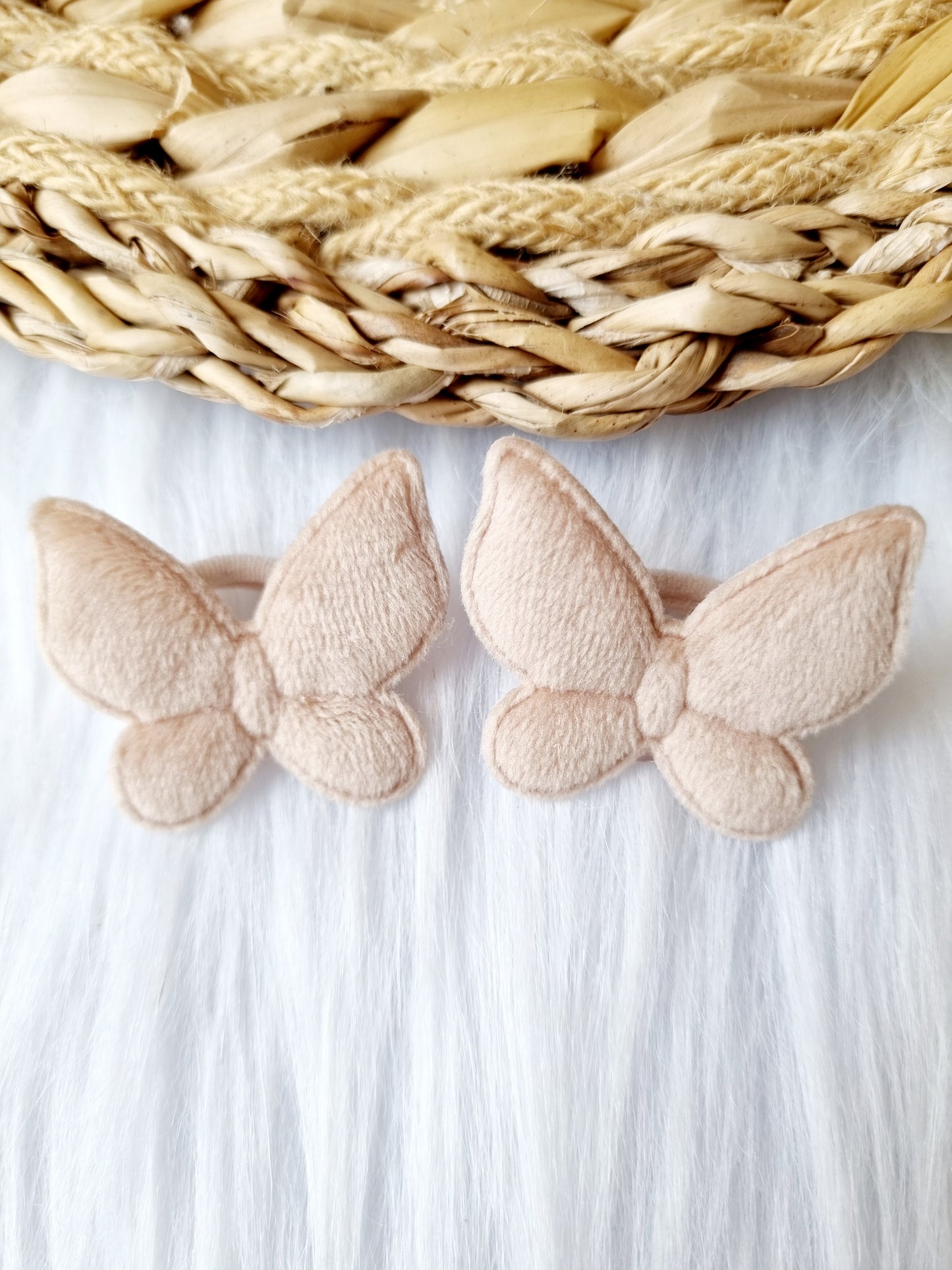 mini elastiekjes vlinder bont 2stuks beige