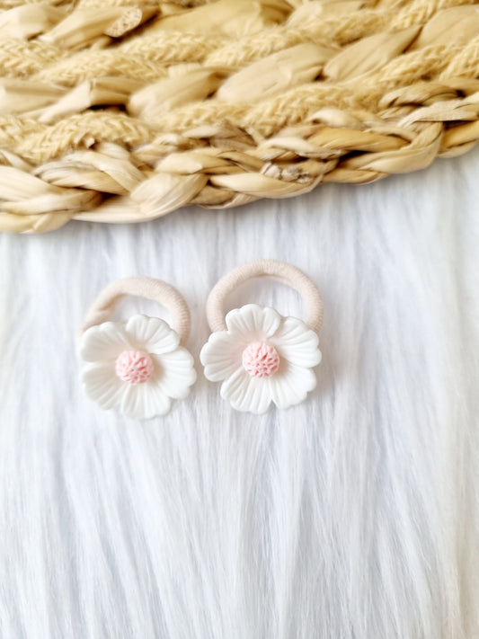 Mini haar elastiekjes Flower 2 stuks wit