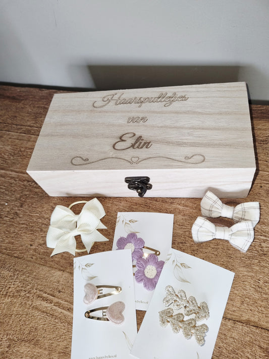 Gepersonaliseerd houten haarspeldjes kistje met naam