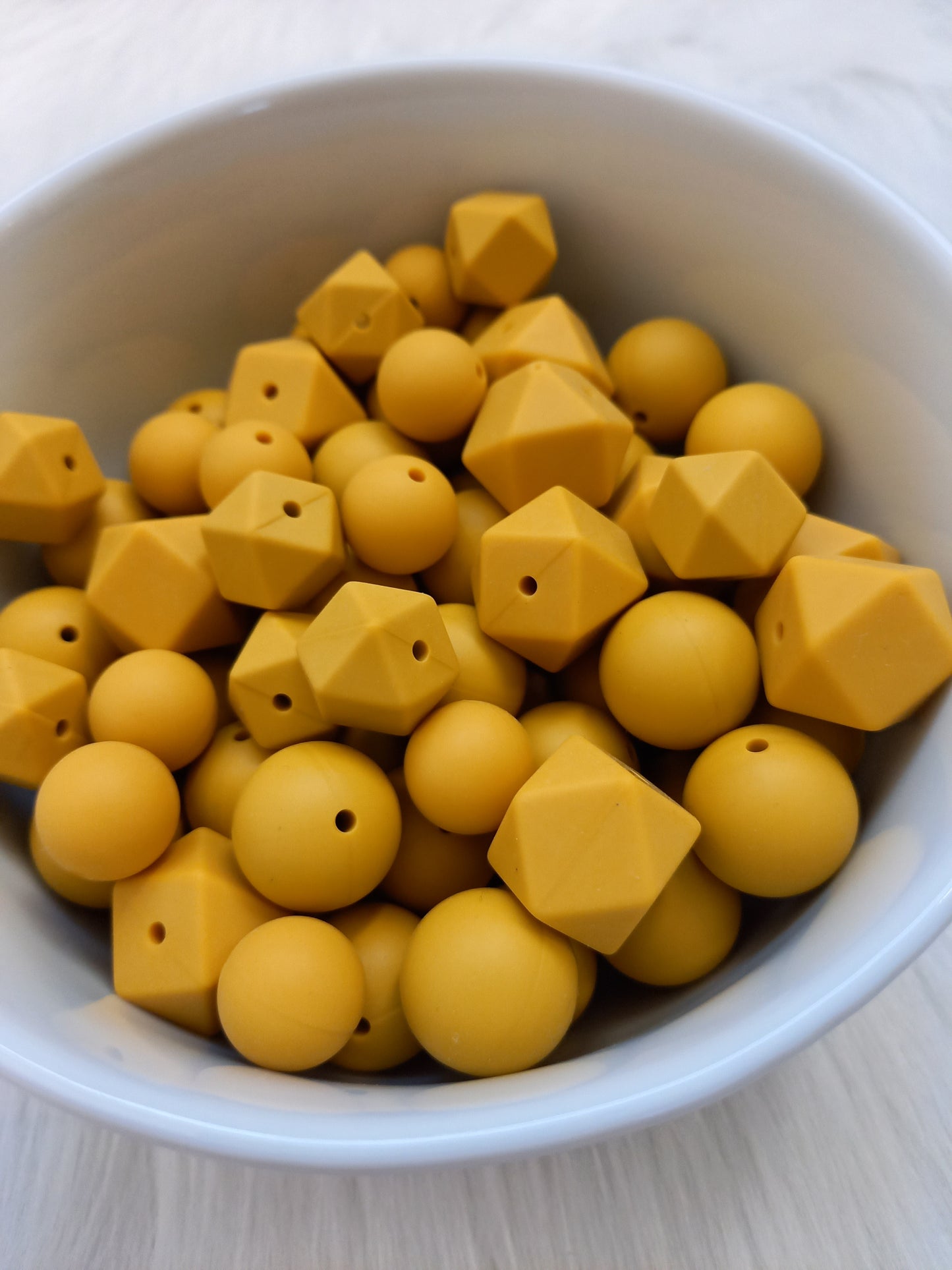 Siliconen kralen mustard, diy, ronde kralen, hexagon kralen
