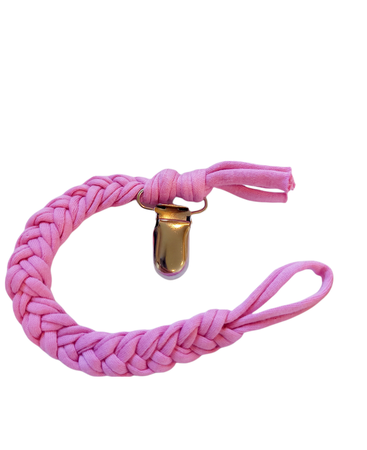 gevlochten speenkoord Met deze mooie gevlochten speenkoorden raakt jouw kleintje nooit zijn speentje meer kwijt. Ze worden met veel liefde en zorg gemaakt. Wij vinden veiligheid erg belangrijk. Daarom controleren wij de speenkoorden zorgvuldig. Deze unieke speenkoorden zijn lichtgewicht dus ideaal voor een newborn. De afgeronde clip is gemaakt van loodvrij metaal. Het katoen is 100% gerecyceld en daardoor maar in een beperkte oplage. speenketting, spenenkoord, nursery, speenkoord gevlochten koraal