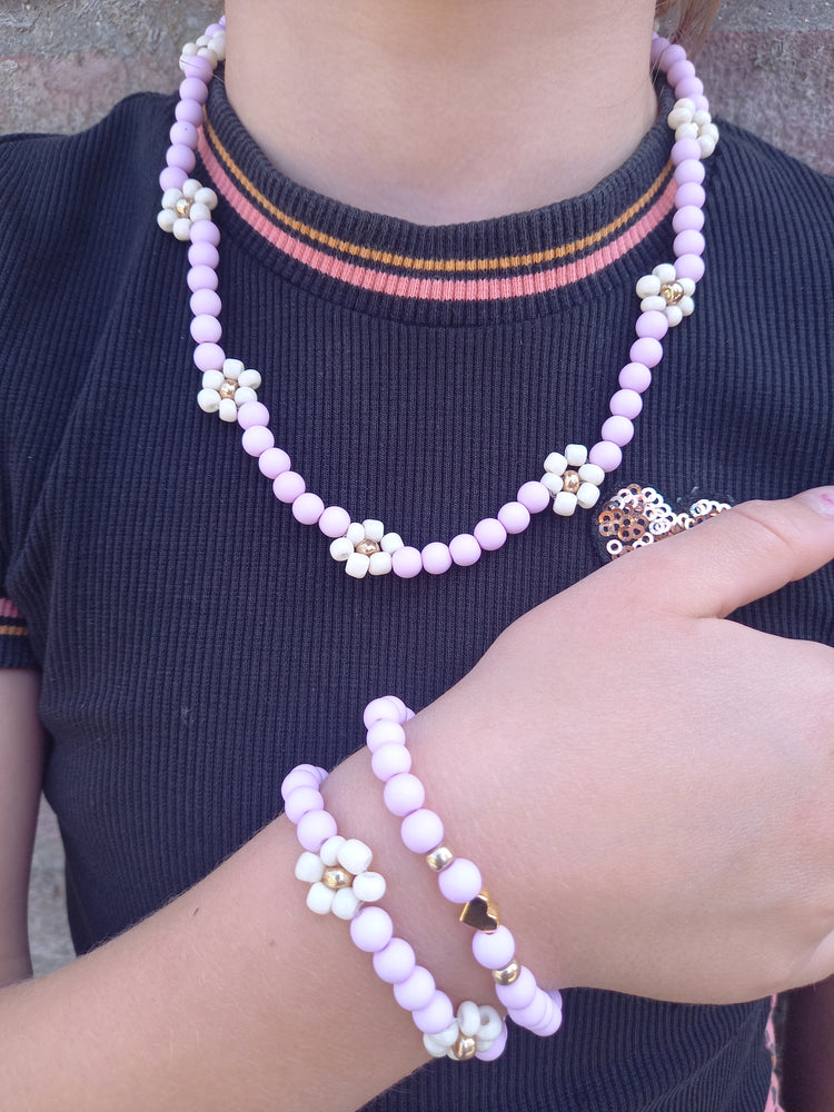Kinderarmbandjes en kettingen