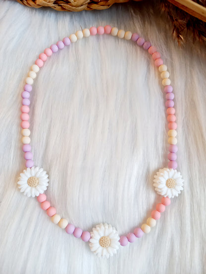 kinderketting madelief roze/lila