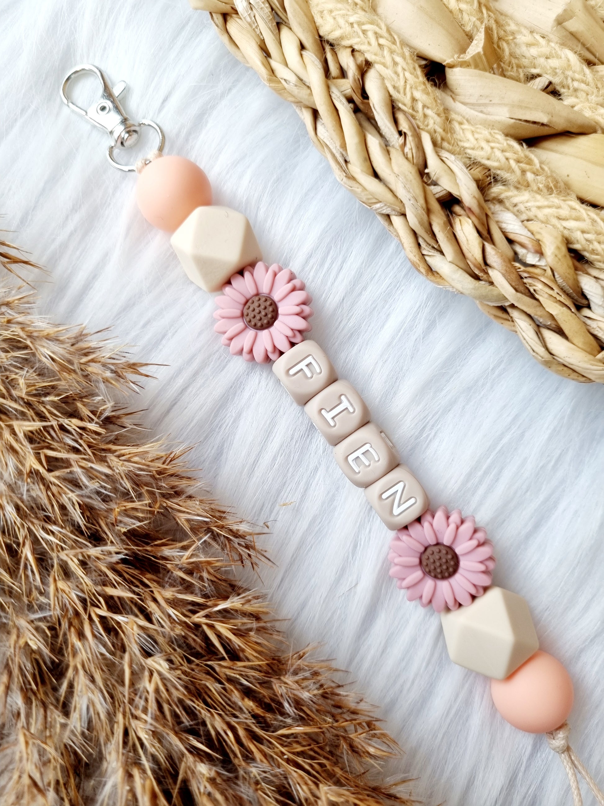 Sleutelhanger daisy Kies je kleuren zelf 
Peach, beige 