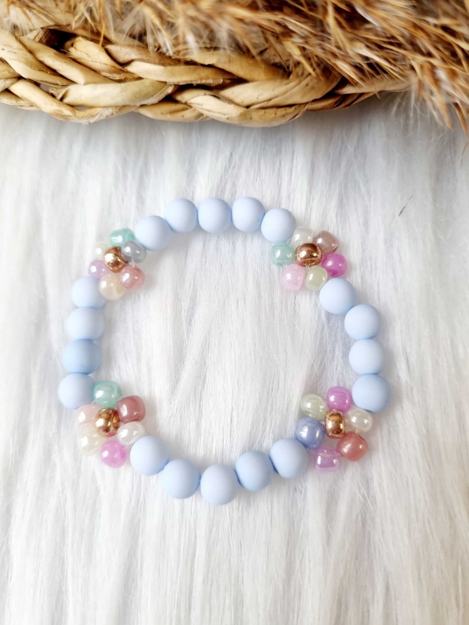 Kinder armband Daisy pastel icy blue