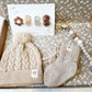 Kraamcadeau set Merino Beige (mutsje, sokjes, speenkoord, anti slip haarspeldjes)