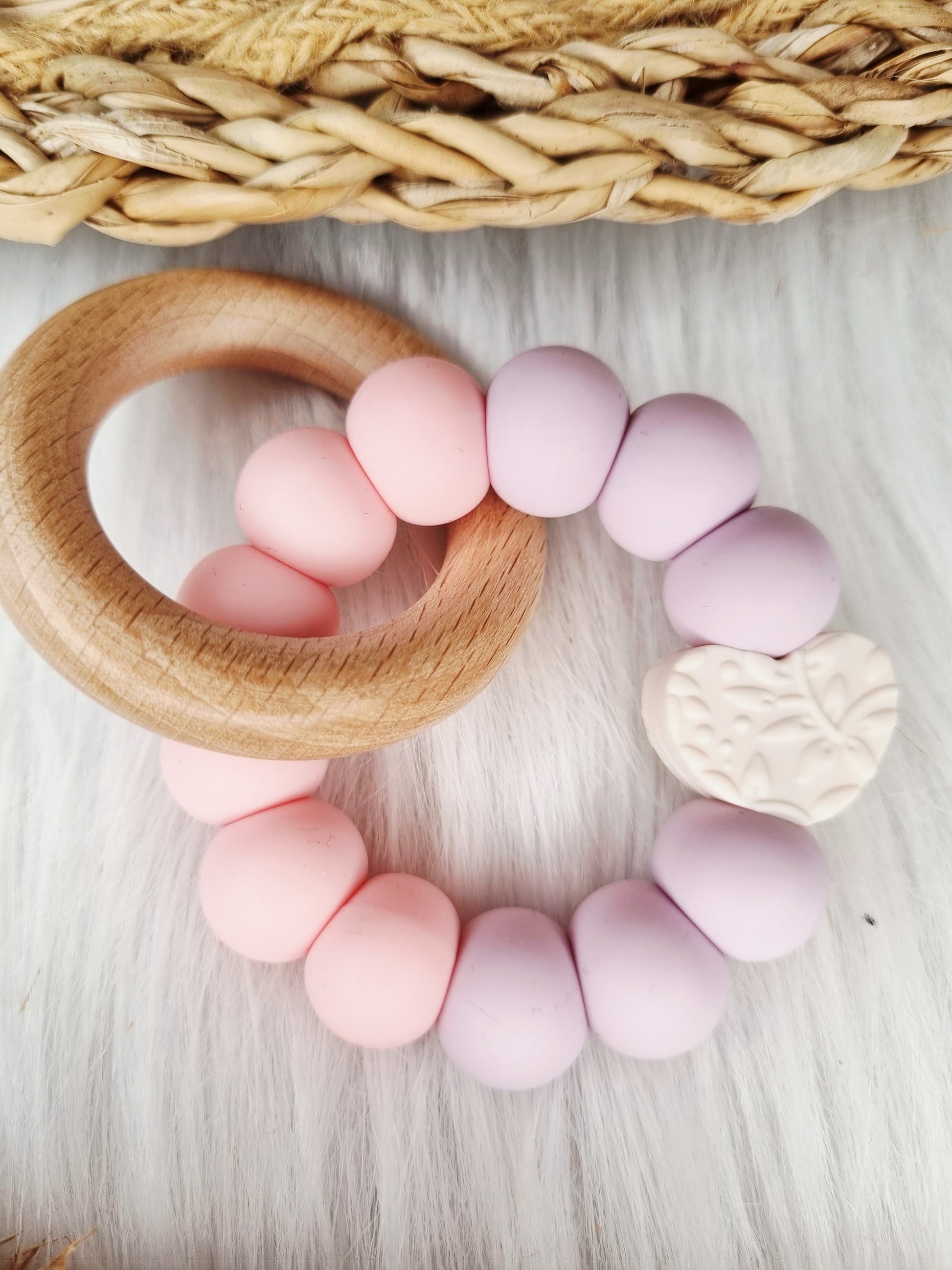 Bijtring met naam Hart off-white, babypink, lila