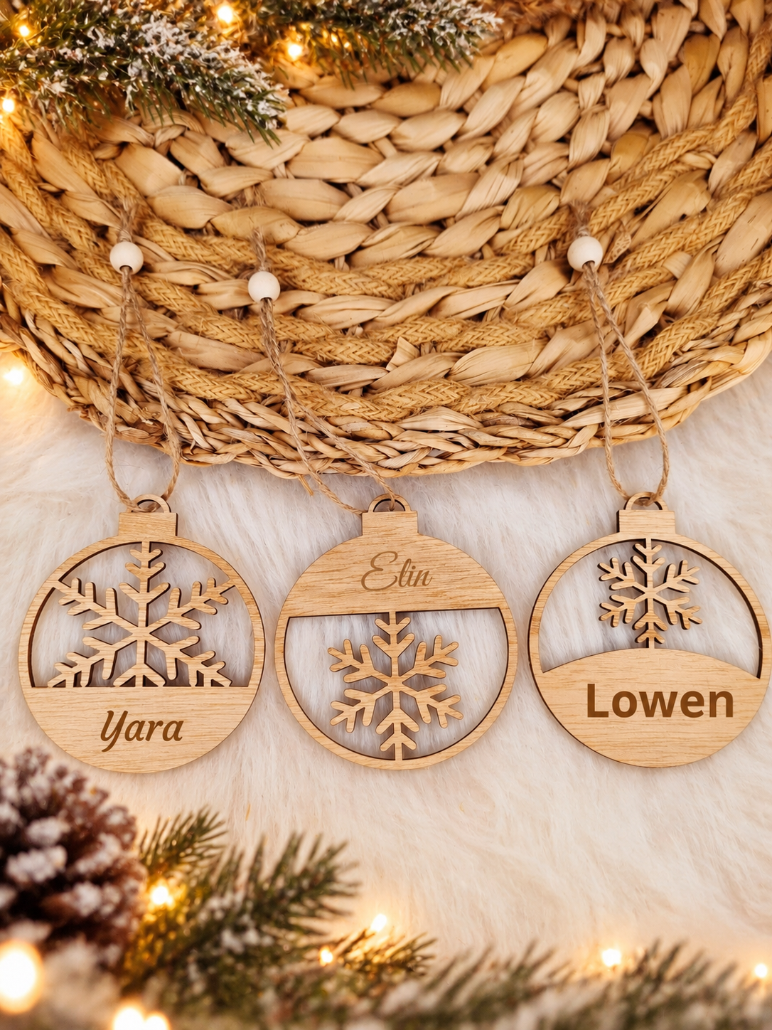 Houten kerstbal met naam – Sneeuwvlok