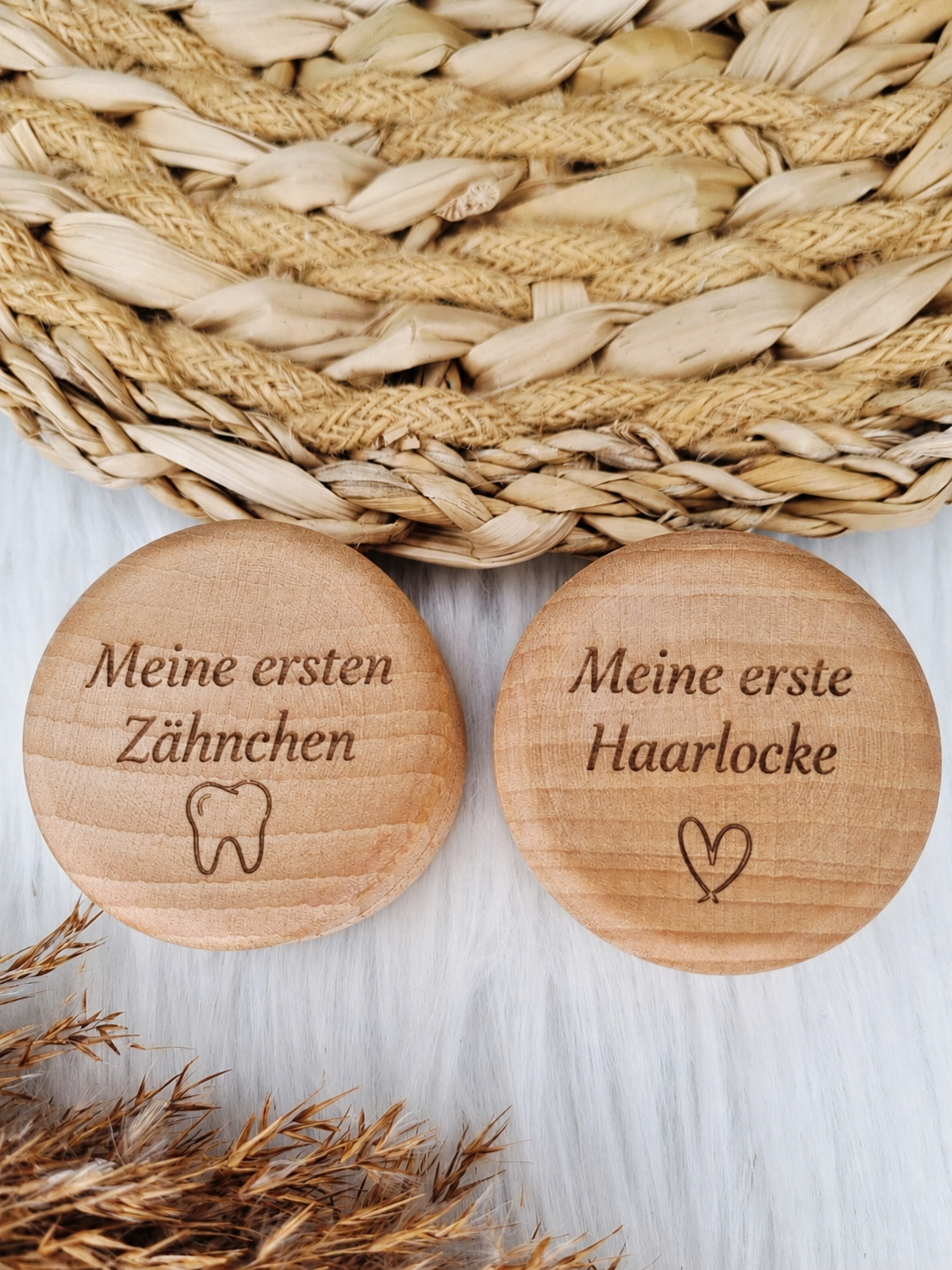 Houten tandendoosje of haarlokdoosje (gegraveerd) duits