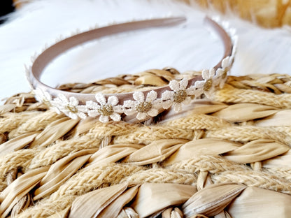 Diadeem daisy 