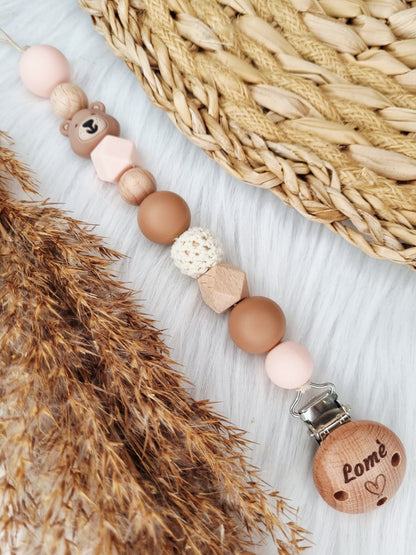 Speenkoord gegraveerd beer peach brons, lightpink