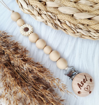 Newborn speenkoord gegraveerd met figuurtje (Jouw eigen ontwerp)