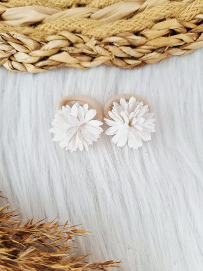 Mini haarelastiekjes aster 2 stuks wit