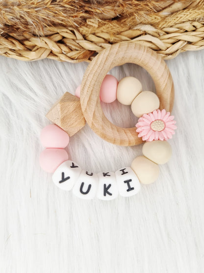 Bijtring met naam daisy babypink, beige