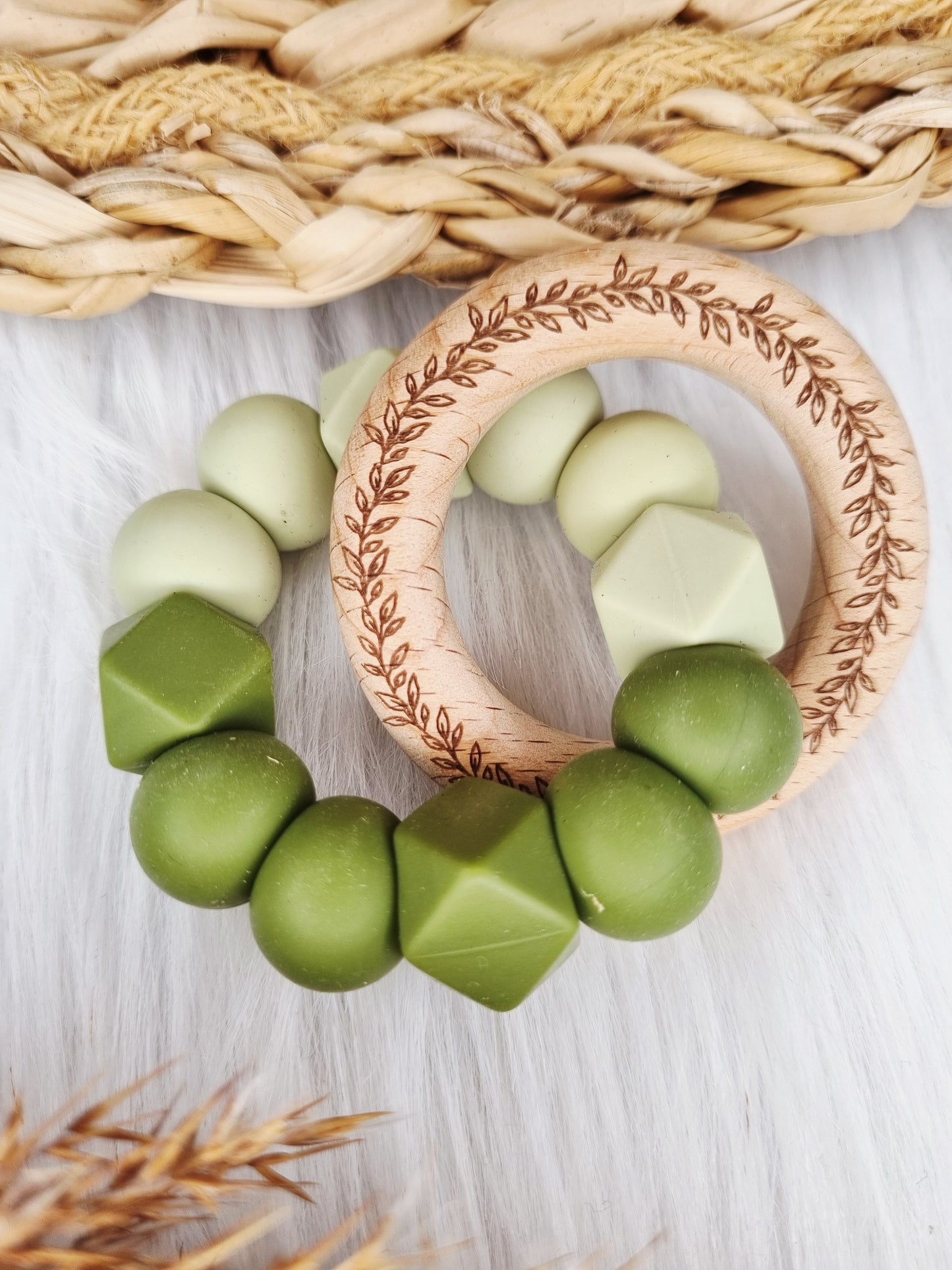 Bijtring met naam - Leaf, donkergroen, sage