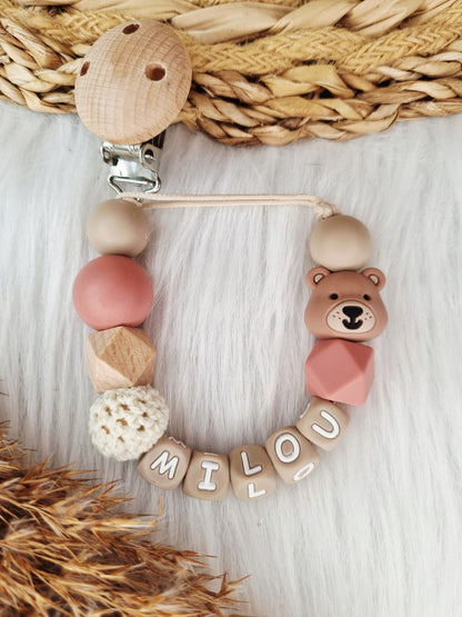 Speenkoord met naam beer powderblush, klei