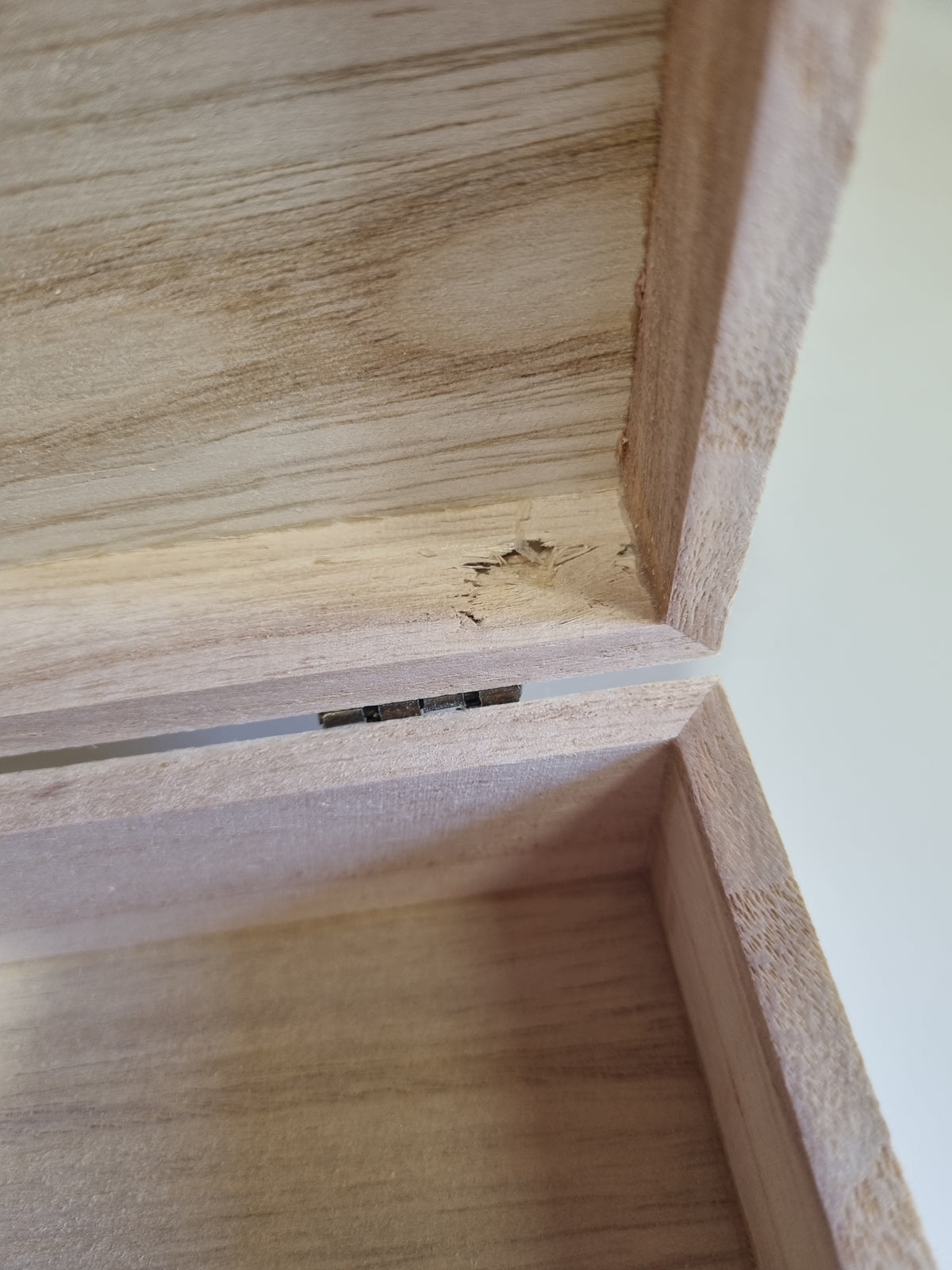 Gepersonaliseerd houten haarspeldjes kistje met naam (met kleine bemerking)