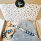 Kraamcadeau set Julian (baby mutsje, speenkoord, bijting)