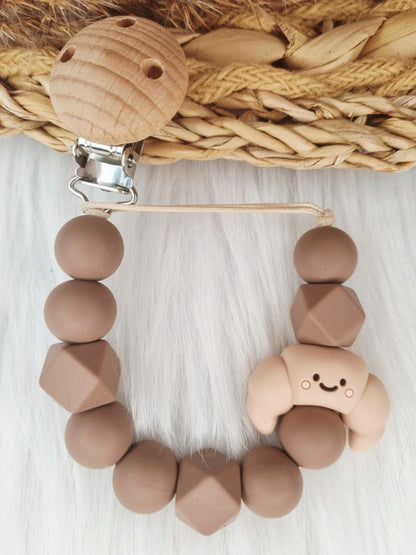 Speenkoord met naam - Croissant Neutral (beige of brownie)