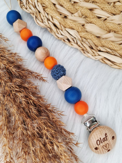 Speenkoord gegraveerd donkerblauw, oranje