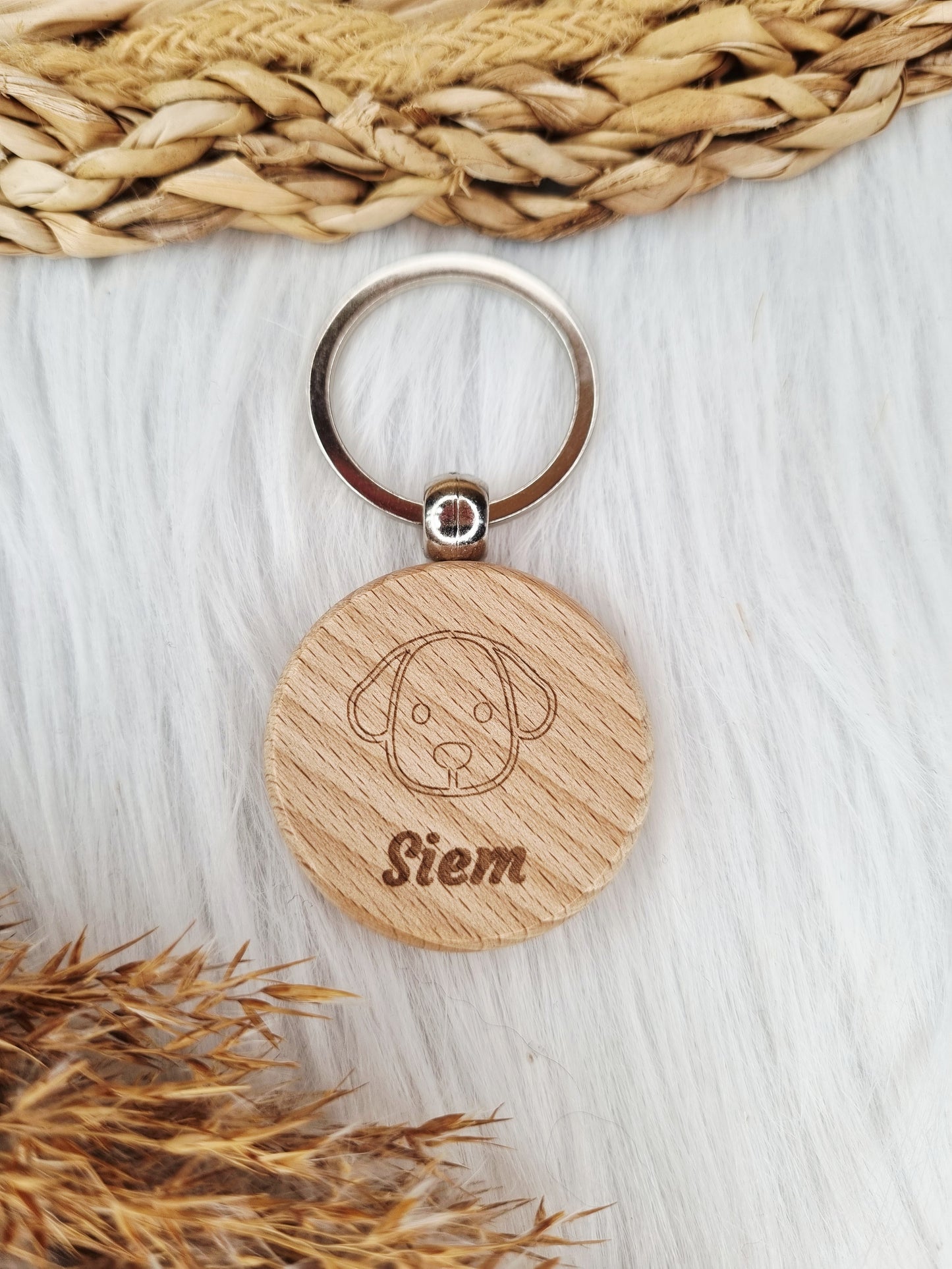 Houten sleutelhanger met naam (gegraveerd) hond
