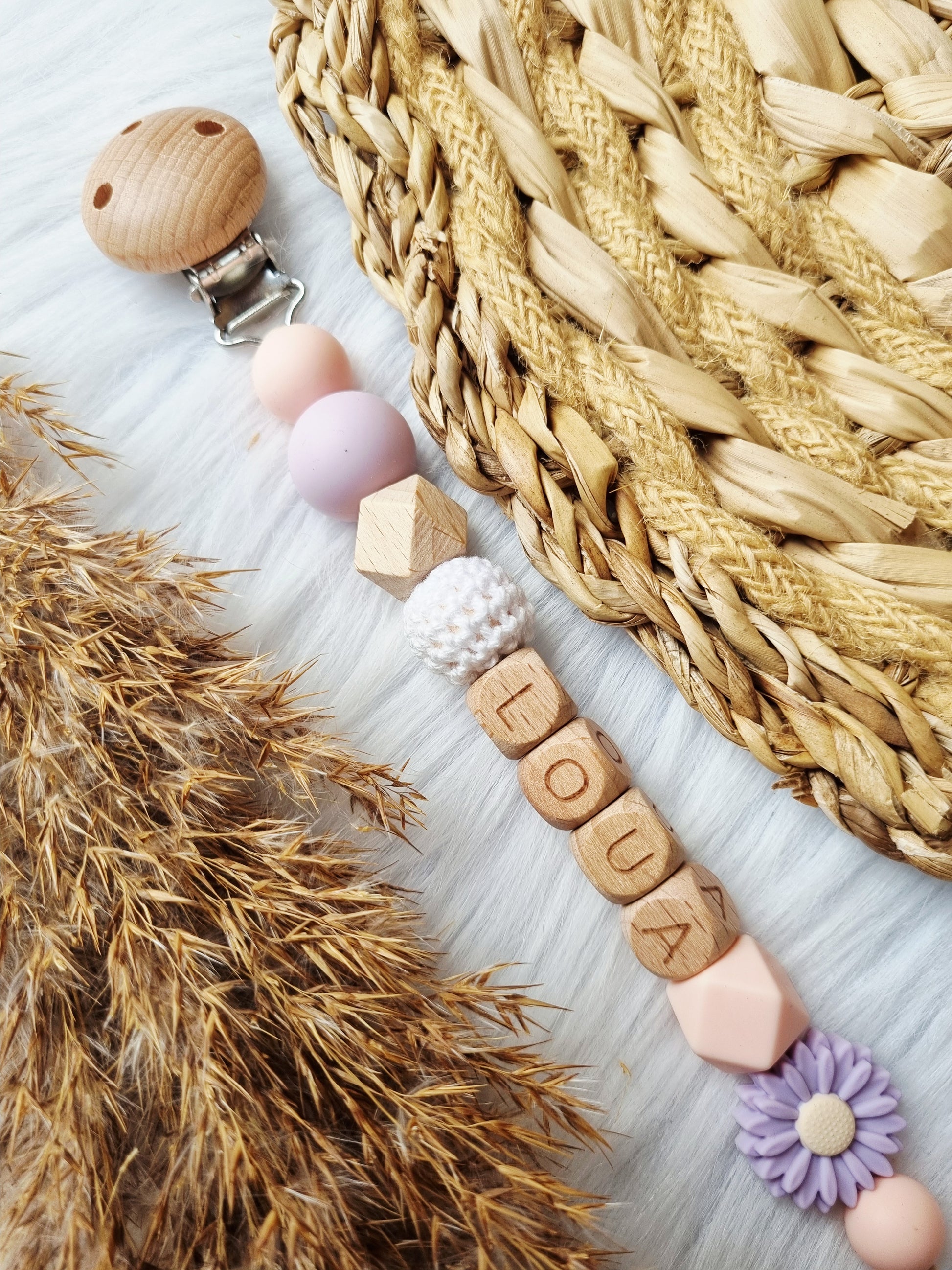 Speenkoord met naam daisy lila light pink 