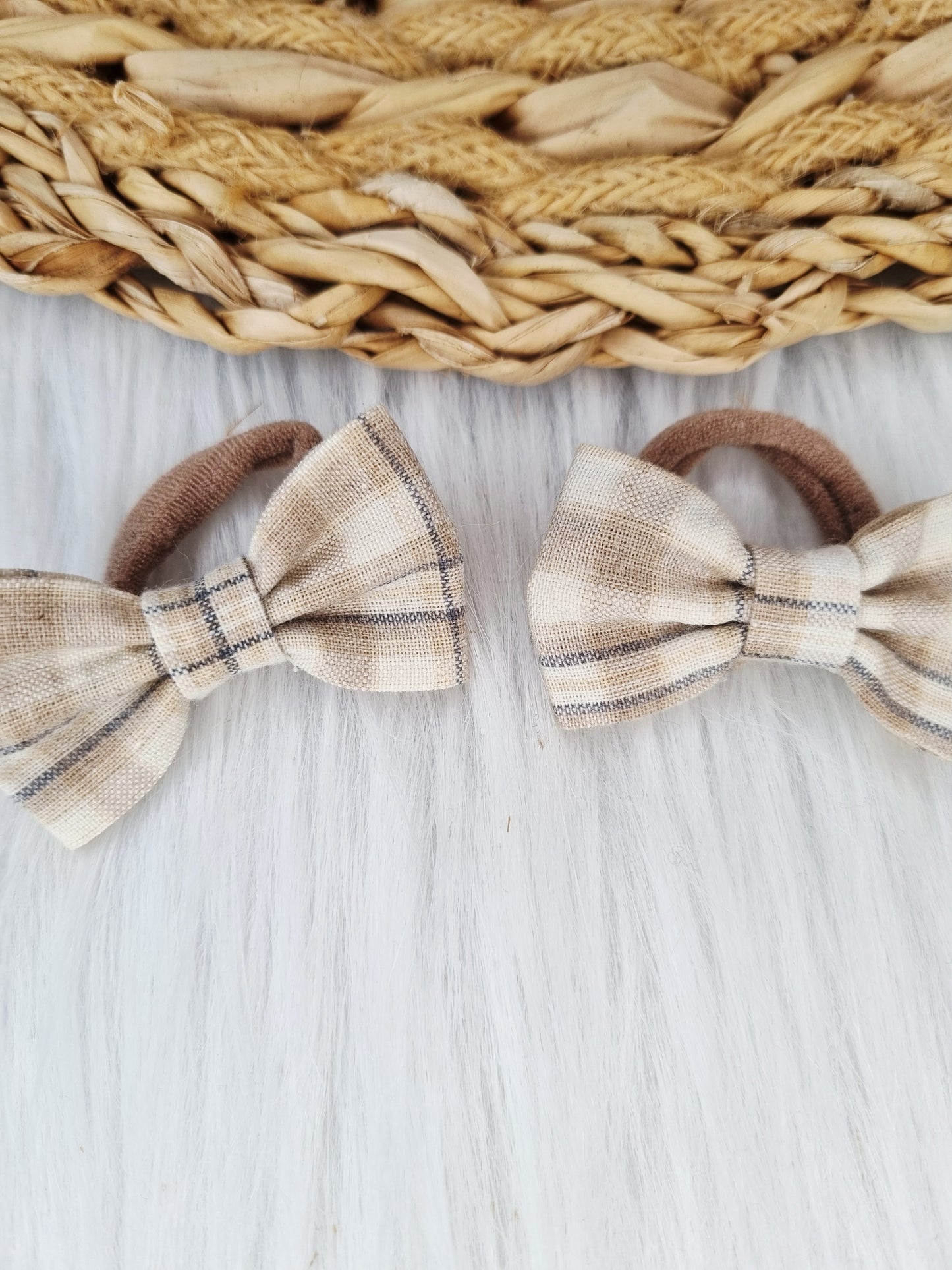 Haarelastiekje strik Zimra 2 stuks ruit taupe/beige