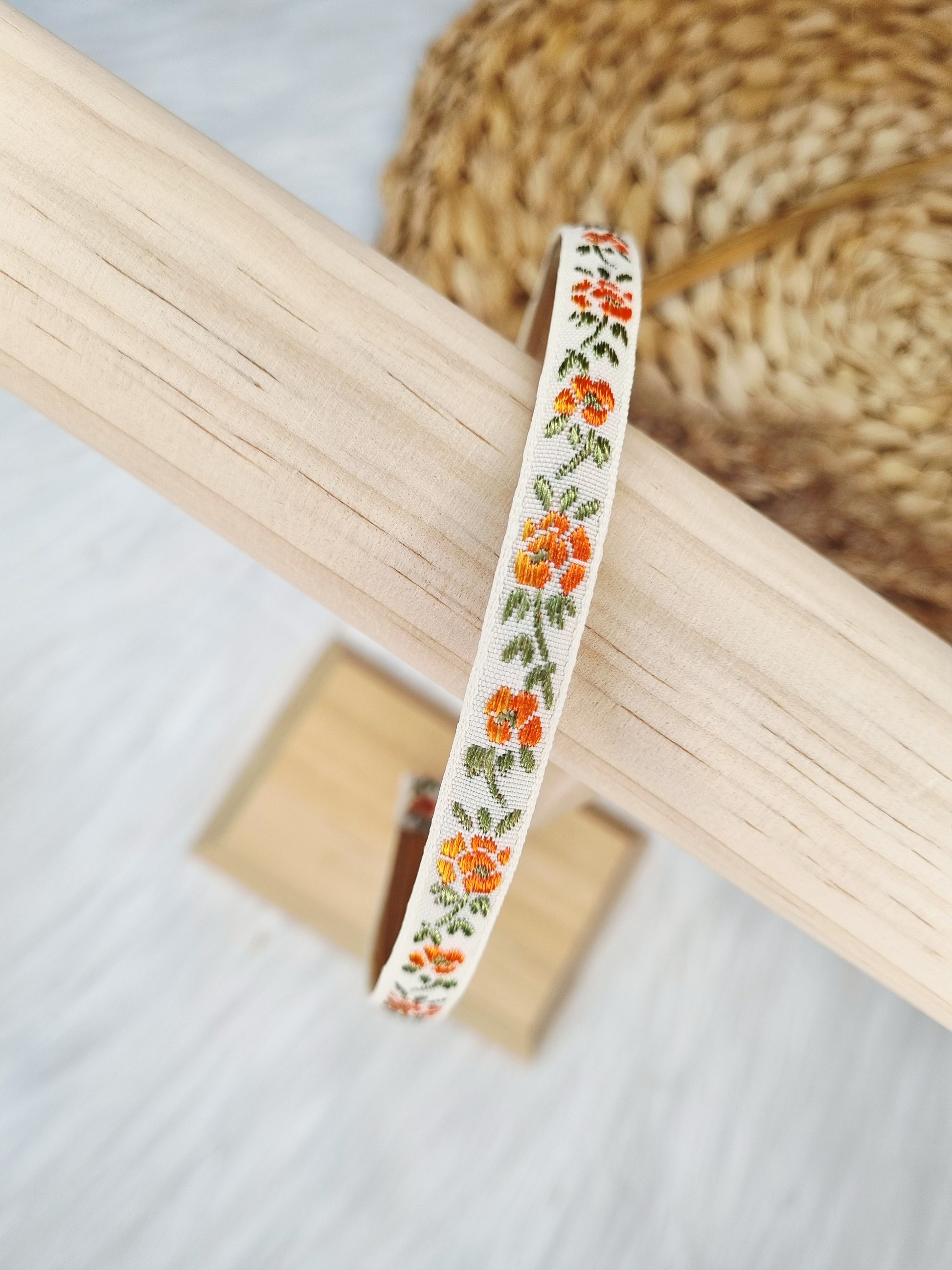 Boho diadeem bloemen creme/oranje
