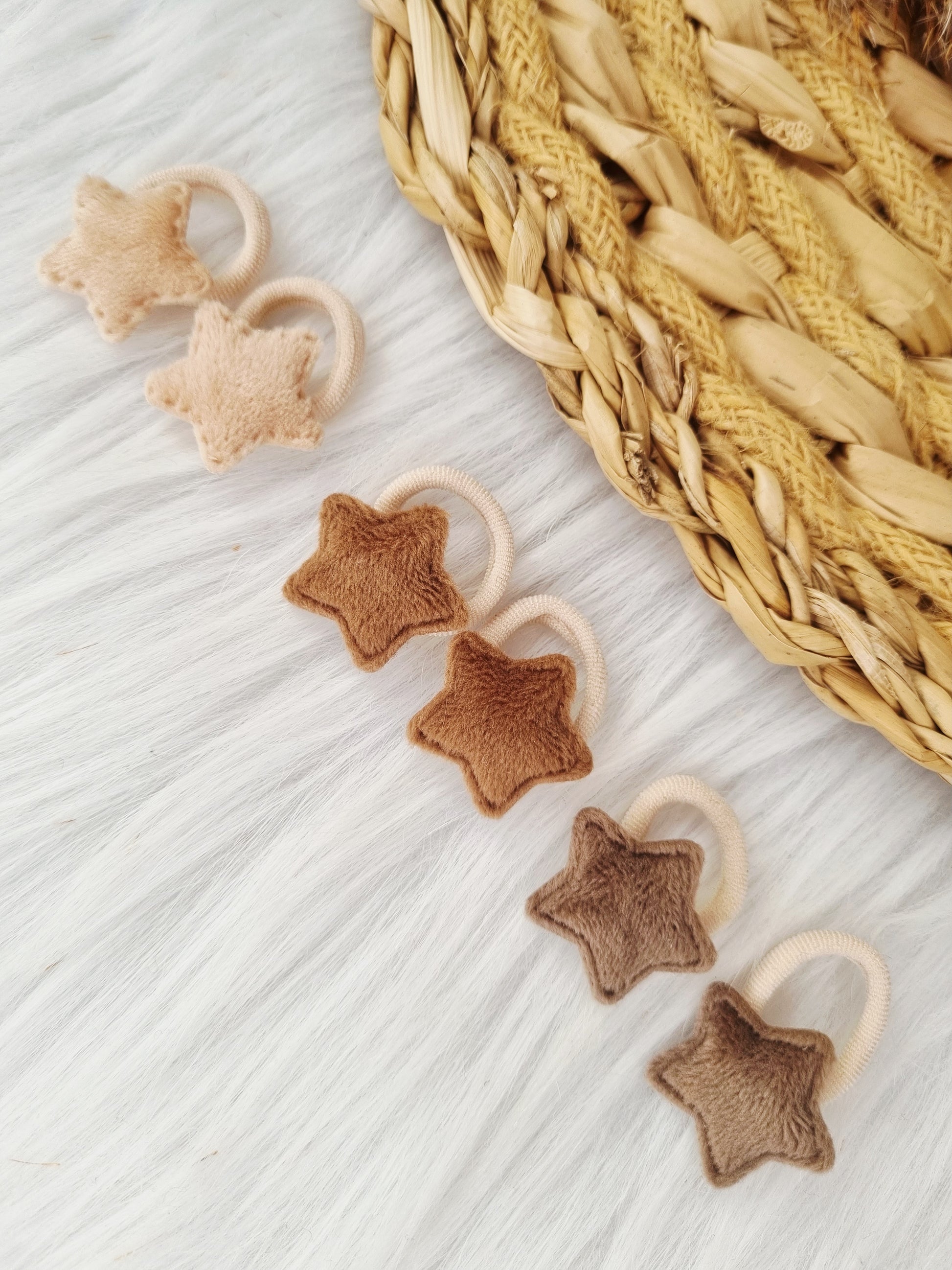 Mini haarelastiekjes ster bont 2 stuks