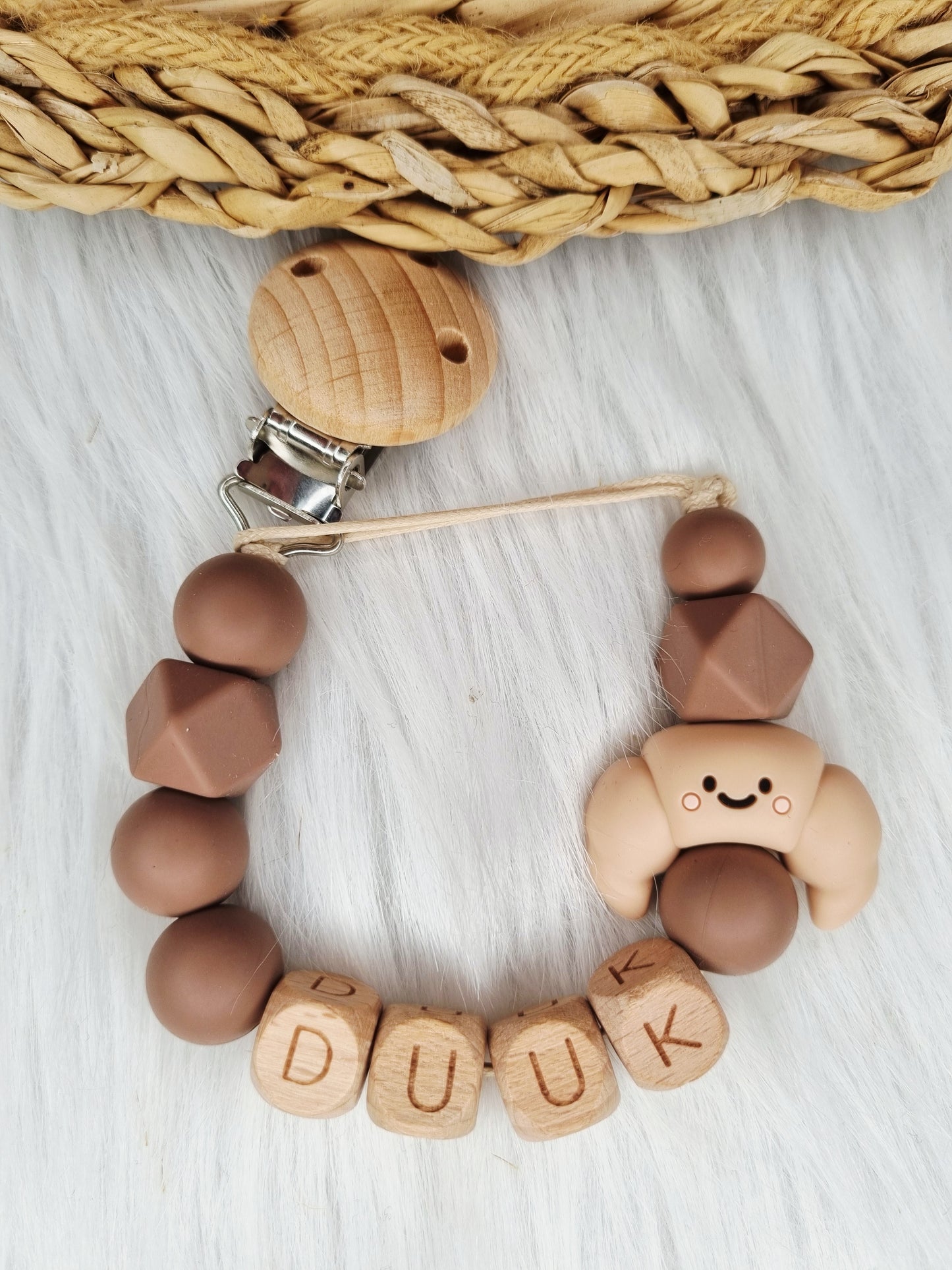 Speenkoord met naam croissant neutral brownie