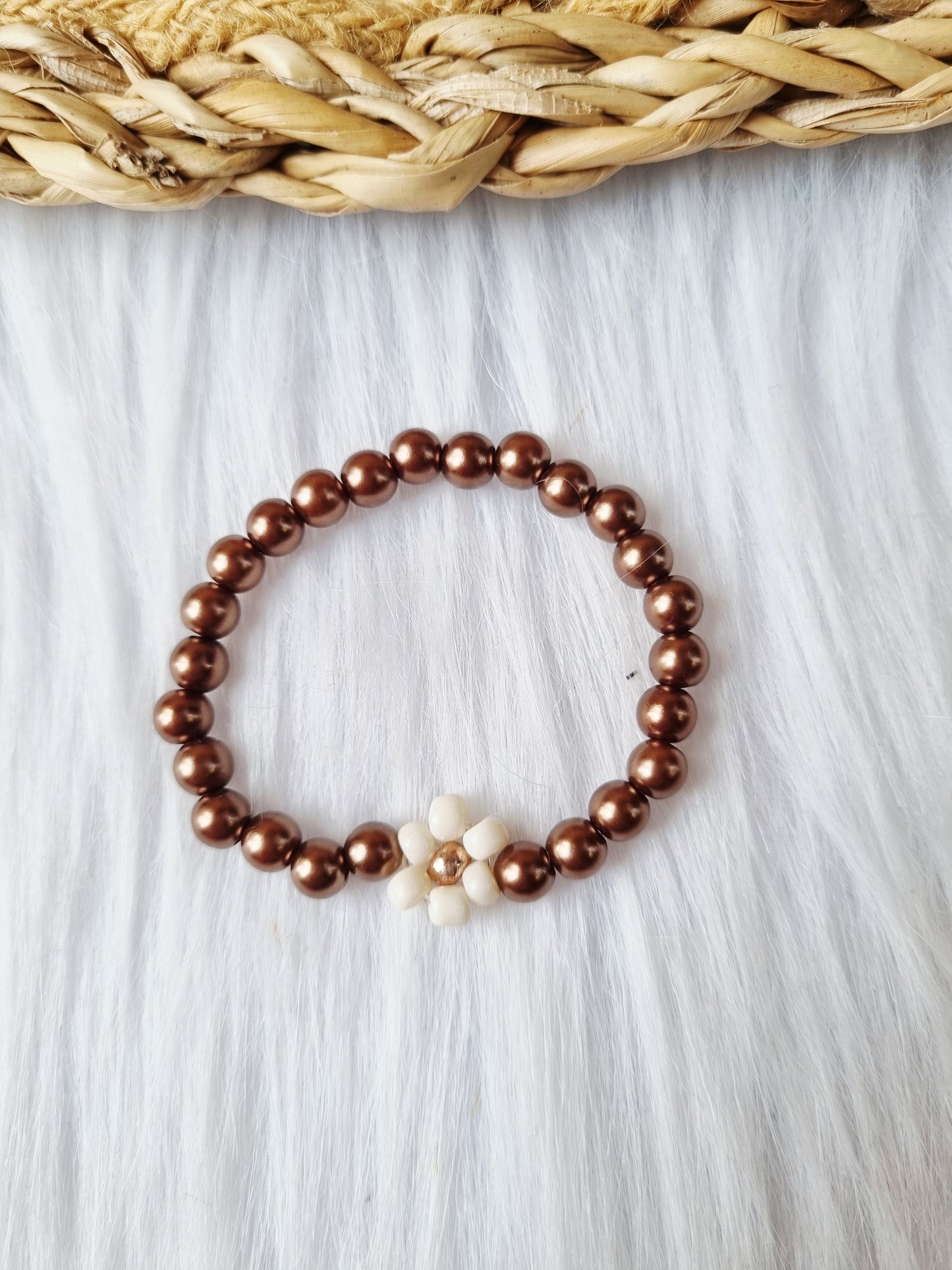 Kinder armband Pearl daisy single donkerbruin