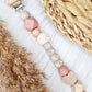 Speenkoord hart kies je kleuren zelf 
Klei, powderblush 