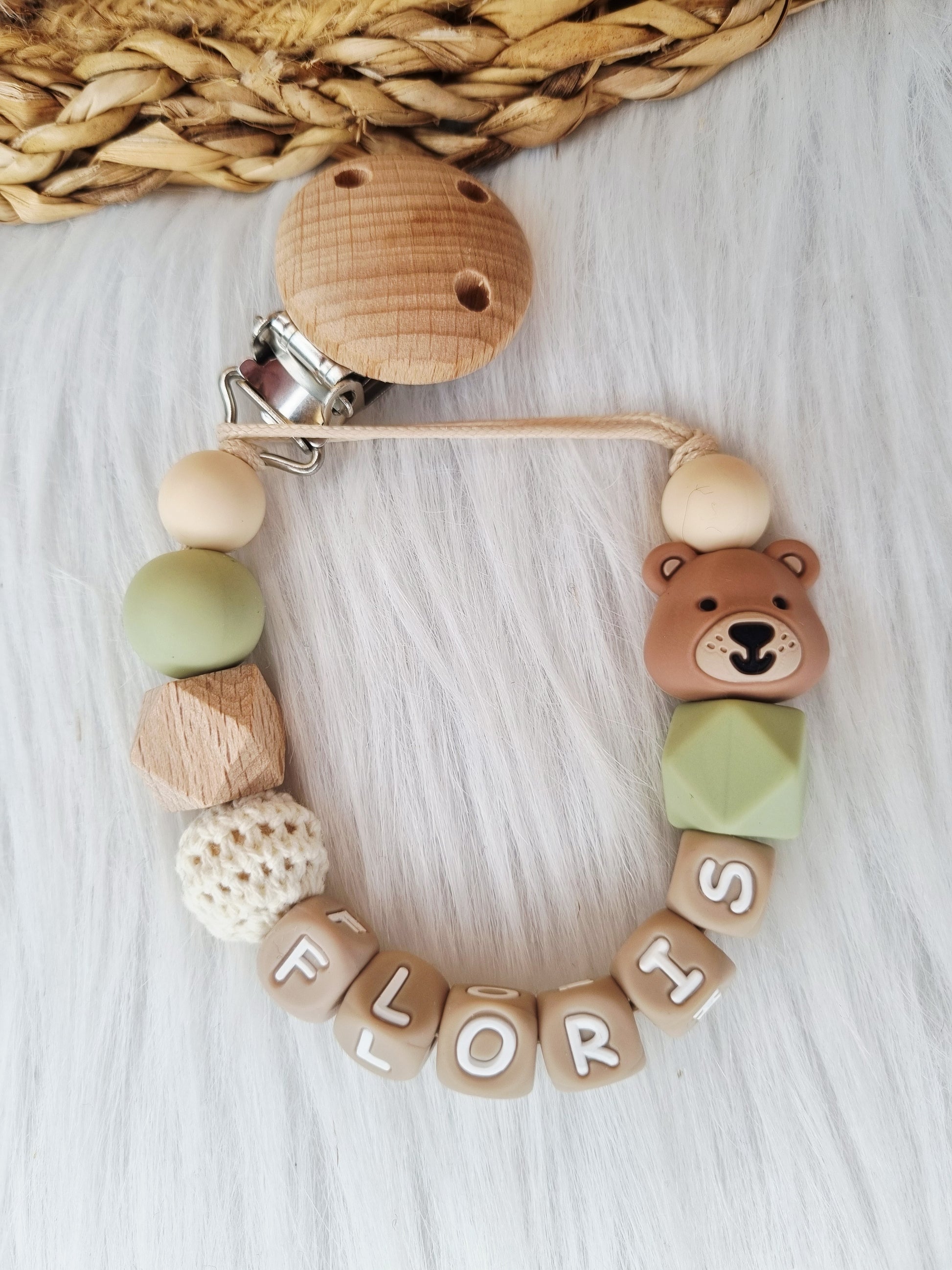 Speenkoord met naam en figuurtje (Jouw eigen ontwerp) beer, sage, beige
