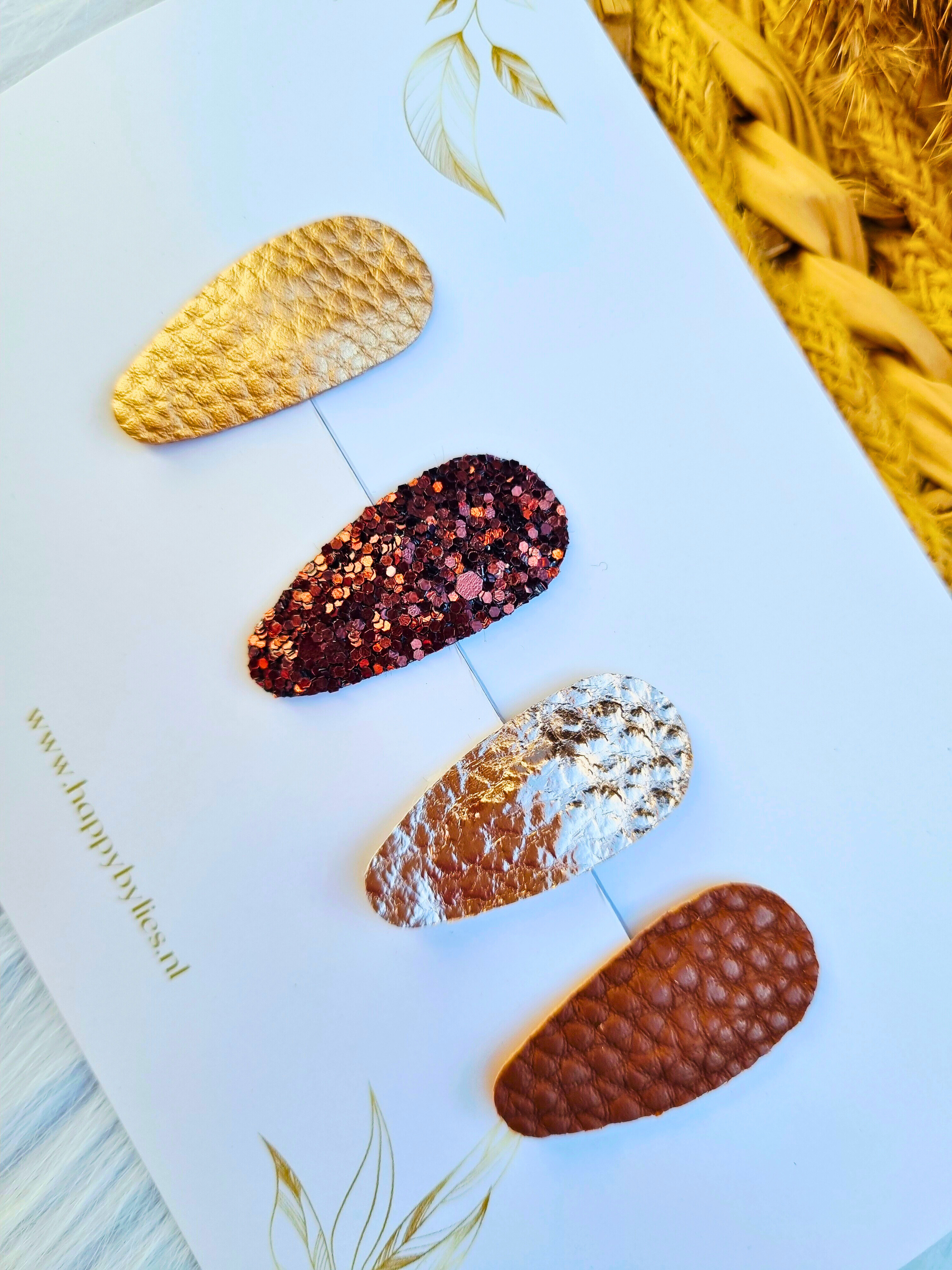 Leatherlook haarspeldjes Lois ovaal
