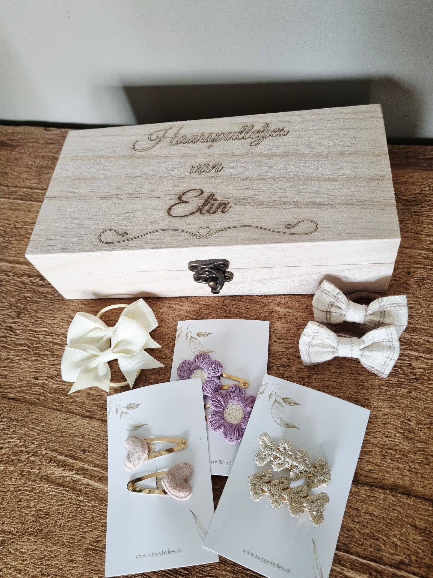 Gepersonaliseerd houten haarspeldjes kistje met naam
