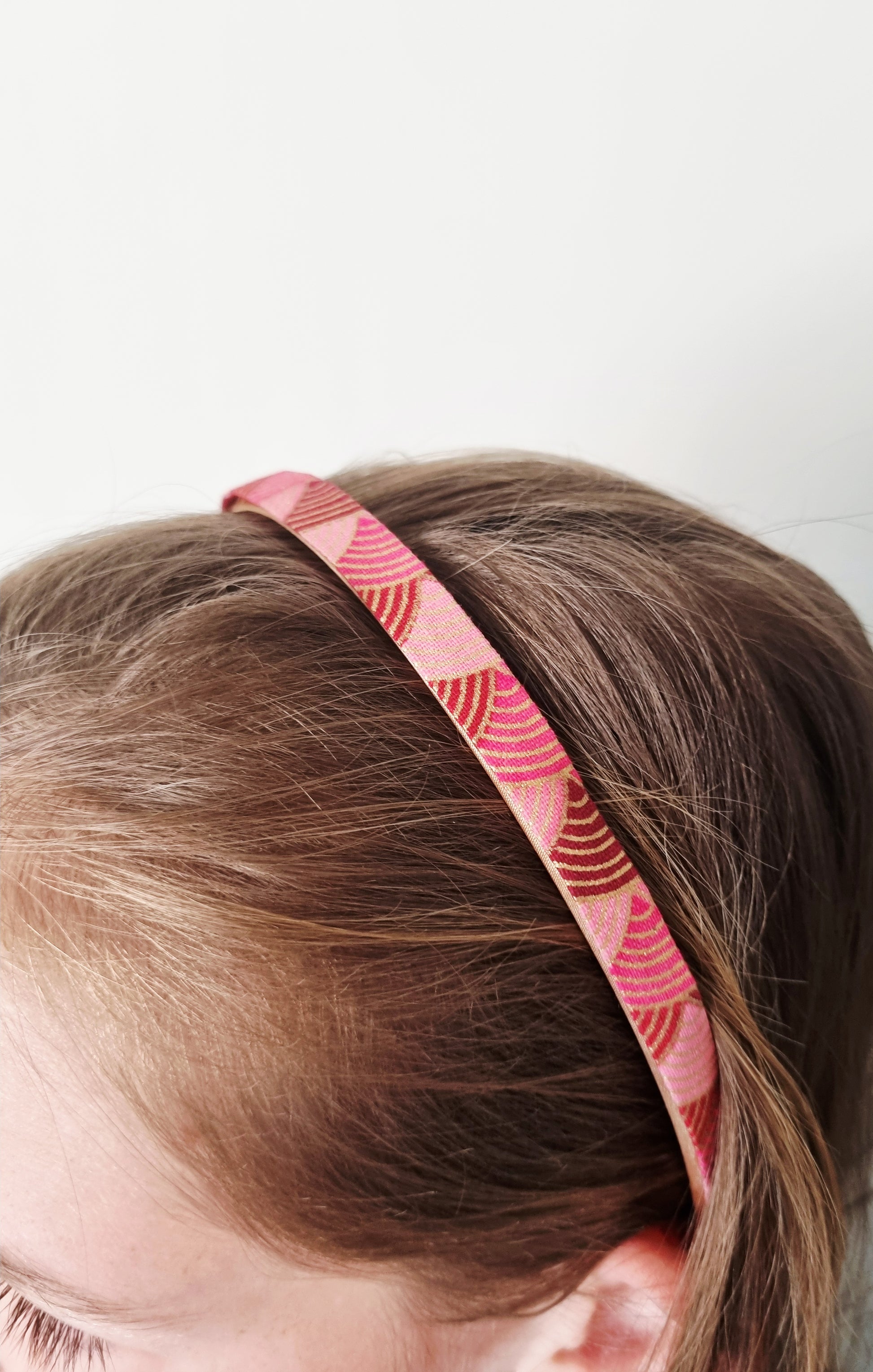 Diadeem pink waves
