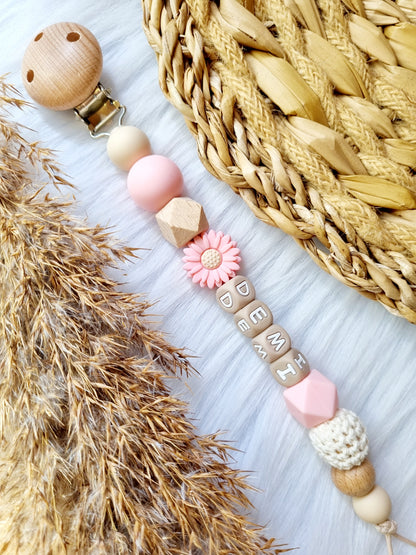 Speenkoord met naam daisy babypink 