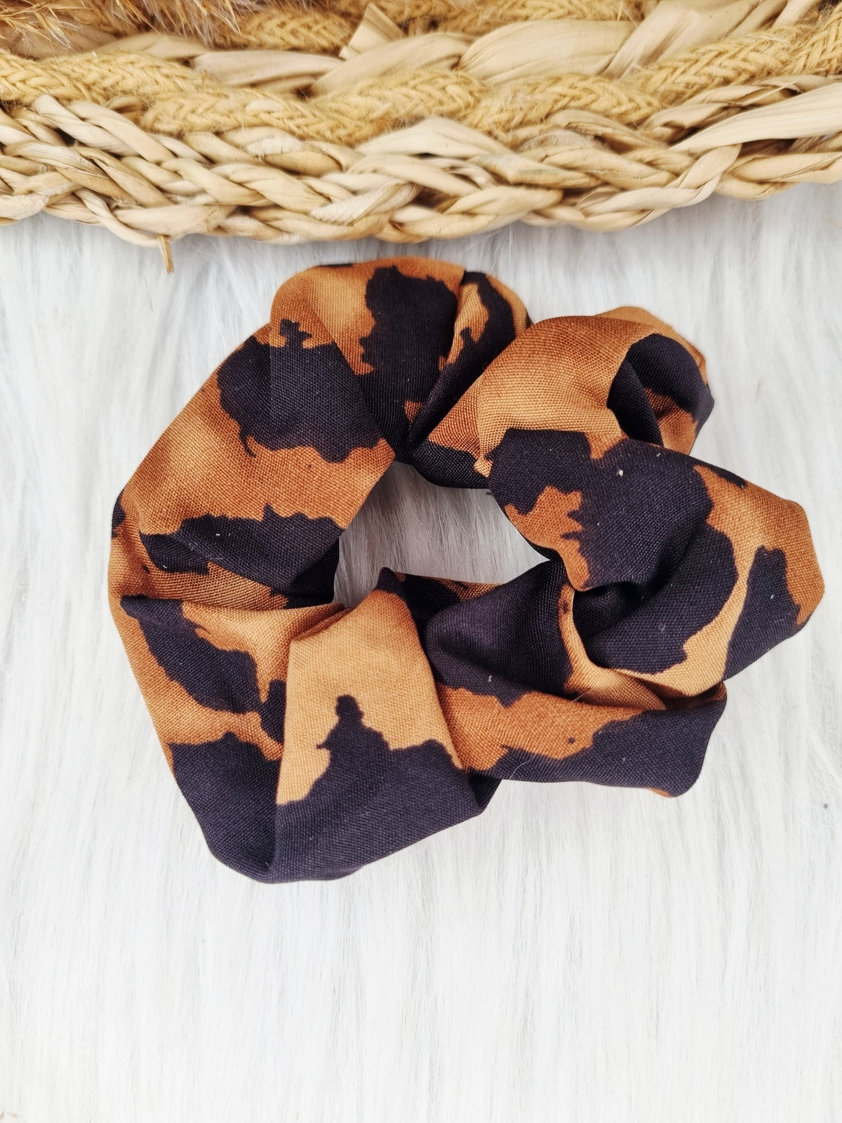Scrunchie Leopard print coffee, zwart