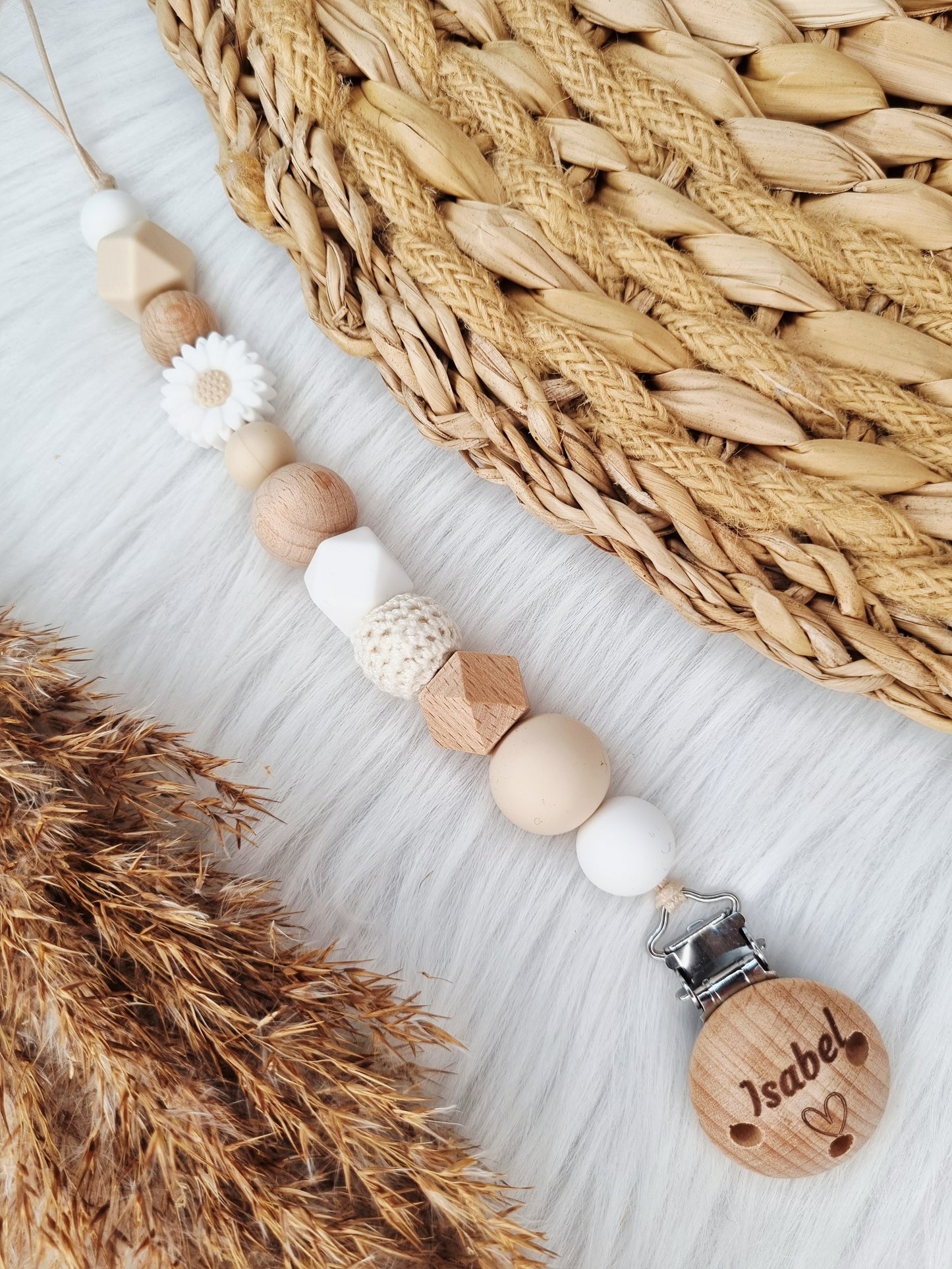 Speenkoord gegraveerd daisy wit,beige