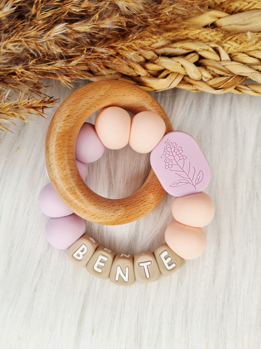 Bijtring met naam ovaal lila, light pink 